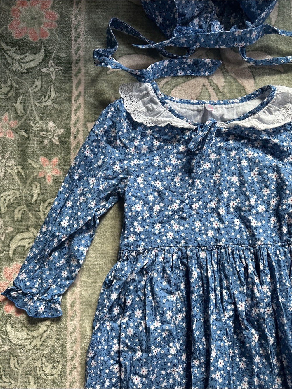Blue Floral Girls' Prairie Costume Dress with Bonnet 🦬🩵🏕️ - Picture 5 of 15